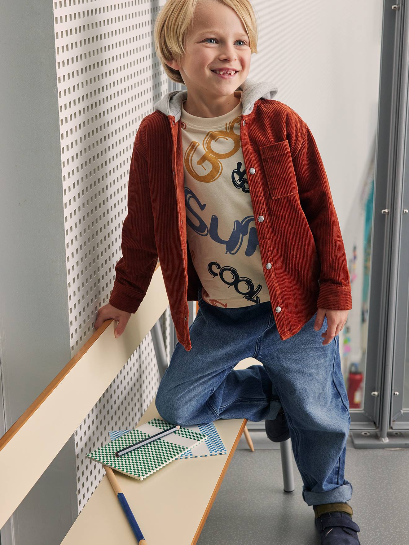 https://kids-avenue.com.ua/pages/gallery/5774/surchemise-a-capuche-en-velours-garcon (5).jpg
